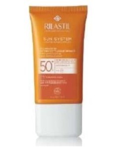 Cumlaude Sunlaude Color Emulsión Spf50+ 50Ml